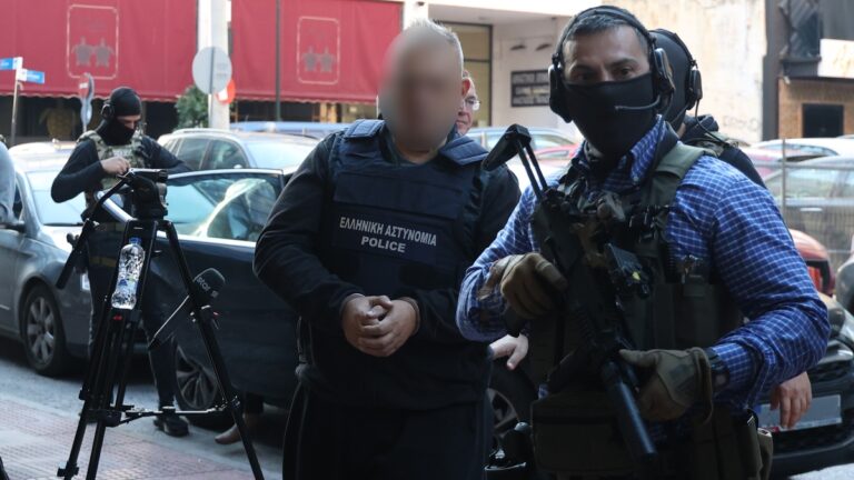 Πώς δρούσε το κύκλωμα του «Έλληνα Εσκομπάρ»: «Έριχναν ναρκωτικά στη θάλασσα, τα μάζευαν οι δύτες»